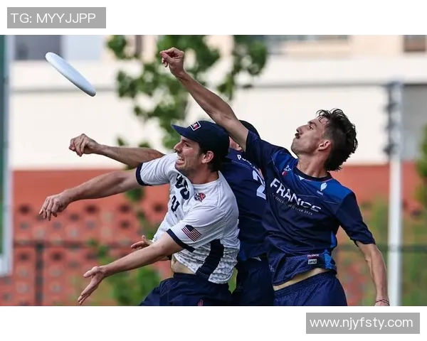 成都飞盘队整体压制战术解析与实战应用探讨