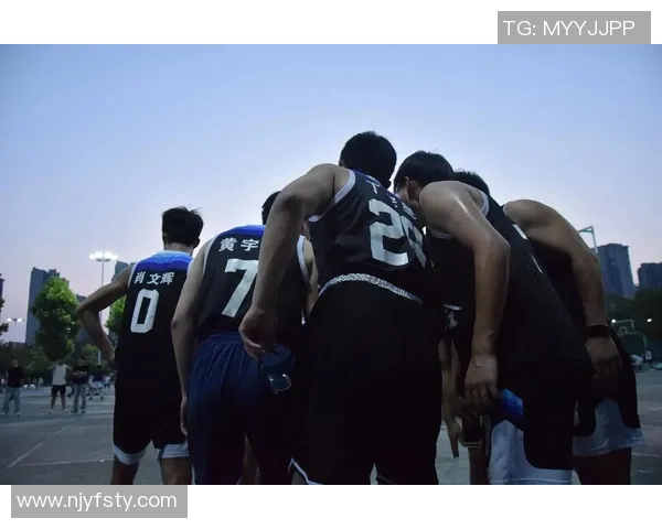 广州篮球队荣登耐力排行榜首位展现卓越实力与团队精神 广州篮球队荣登耐力排行榜首位展现卓越实力与团队精神