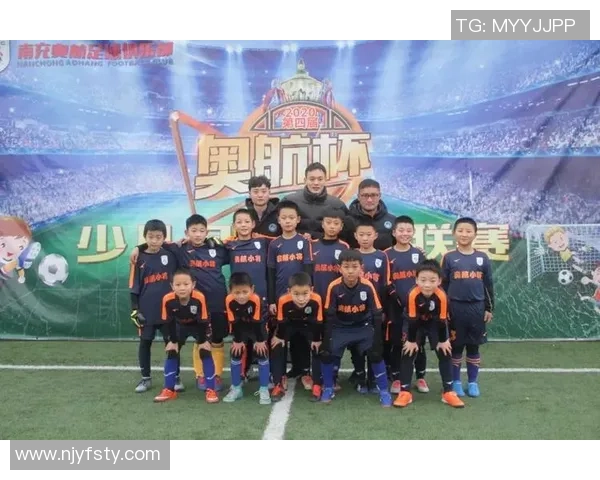 杨伟专访揭秘足球成功秘诀与未来发展方向 杨伟专访揭秘足球成功秘诀与未来发展方向