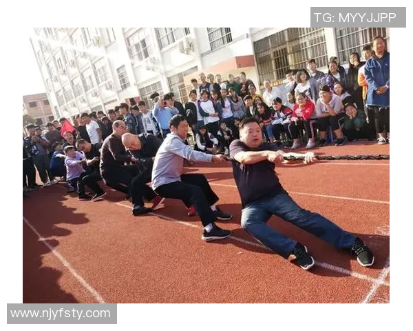 重庆滑板队的奋斗与梦想:一段不懈追求的青春纪实 重庆滑板队的奋斗与梦想:一段不懈追求的青春纪实