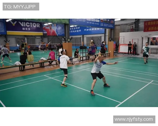 赵强独家分享羽毛球技巧与训练心得助你提升竞技水平 赵强独家分享羽毛球技巧与训练心得助你提升竞技水平