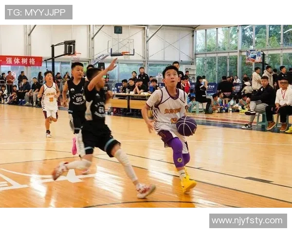 西安篮球队在锦标赛中的强劲表现与战术分析